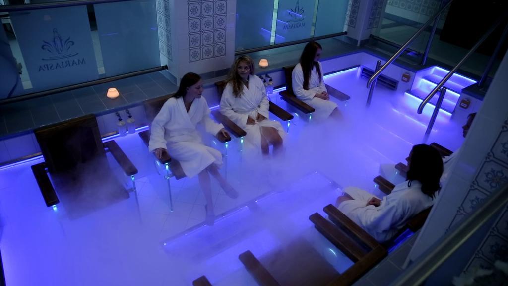 Ensana Centralni Lazne - Maria Spa マリアーンスケー・ラーズニェ エクステリア 写真